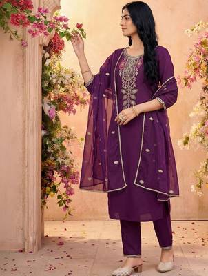 Women Ethnic Motifs Embroidered Regular Thread Work Kurta with Trousers & With Dupatta 7