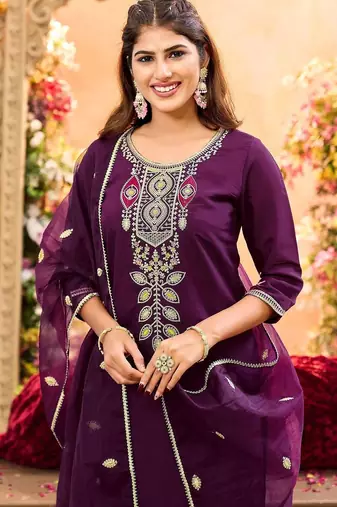 Women Ethnic Motifs Embroidered Regular Thread Work Kurta with Trousers & With Dupatta