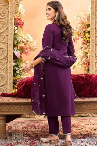 Women Ethnic Motifs Embroidered Regular Thread Work Kurta with Trousers & With Dupatta