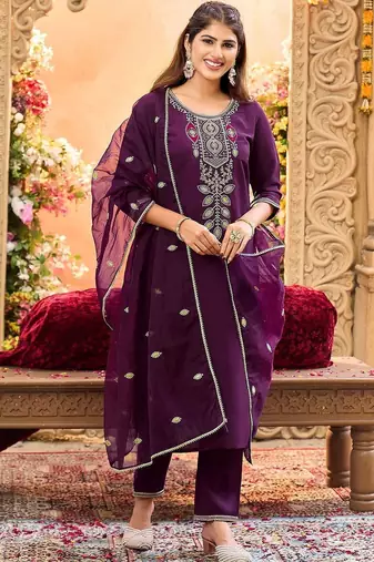Women Ethnic Motifs Embroidered Regular Thread Work Kurta with Trousers & With Dupatta