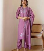 Floral Embroidered V-Neck Thread Work Straight Kurta With Trousers & Dupatta