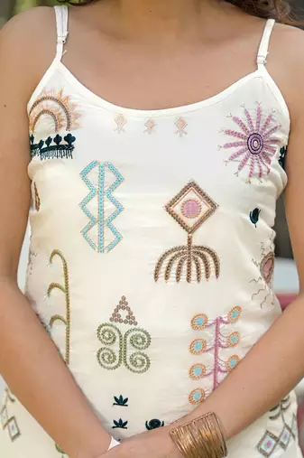Women Ethnic Motifs Embroidered Regular Kurta with Trousers & With Dupatta