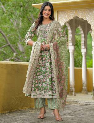 Women Floral Printed Regular Thread Work Kurta with Trousers & With Dupatta 1