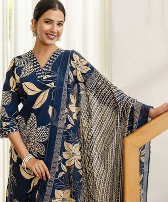 Women Floral Printed Regular Kurta with Trousers & With Dupatta 2