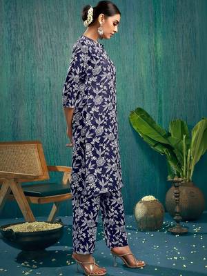 Floral Printed Dark Blue Cotton Blend Co Ords for Women 3