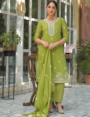 Women Ethnic Motifs Embroidered Regular Thread Work Pure Silk Kurta with Trousers & With Dupatta 6