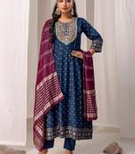 Women Ethnic Motifs Printed Regular Thread Work Kurta with Trousers & With Dupatta