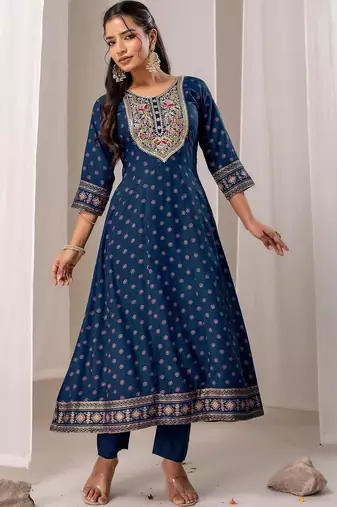 Women Ethnic Motifs Printed Regular Thread Work Kurta with Trousers & With Dupatta