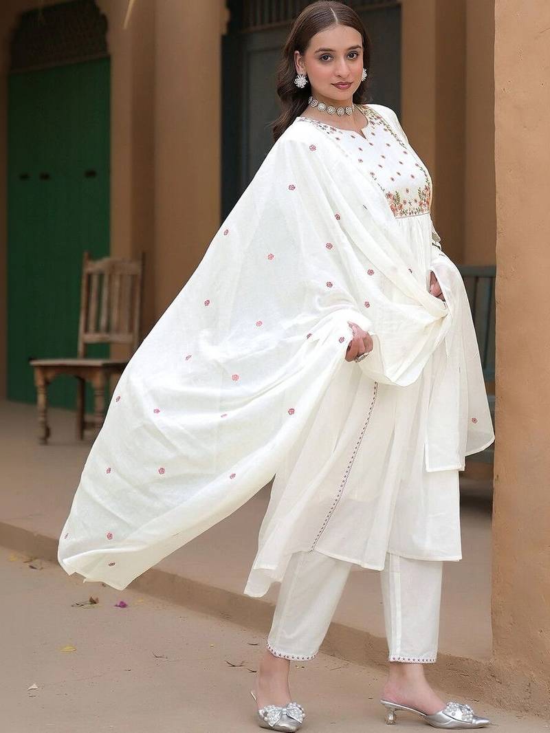 Women Floral Embroidered Empire Thread Work Pure Cotton Kurta with Trousers & With Dupatta
