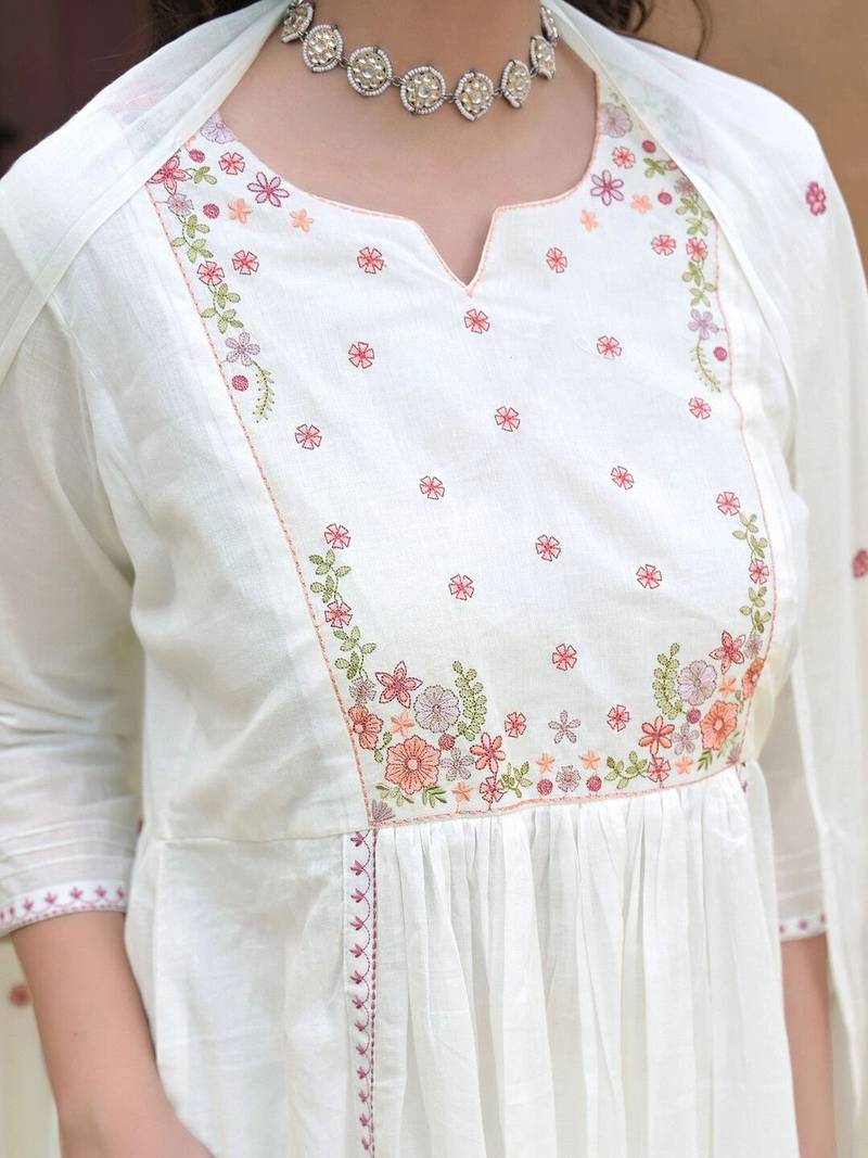 Women Floral Embroidered Empire Thread Work Pure Cotton Kurta with Trousers & With Dupatta
