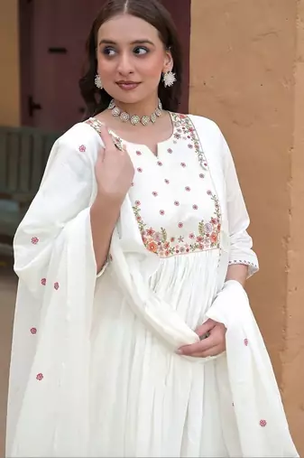 Women Floral Embroidered Empire Thread Work Pure Cotton Kurta with Trousers & With Dupatta