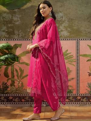 Women Ethnic Motifs Embroidered Regular Kurta with Trousers & With Dupatta 3
