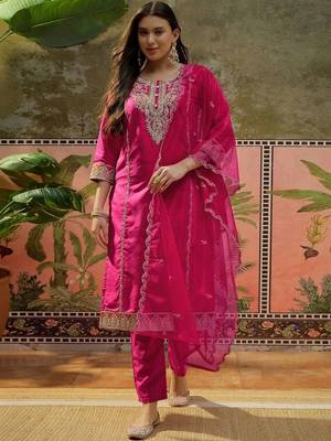 Women Ethnic Motifs Embroidered Regular Kurta with Trousers & With Dupatta 7