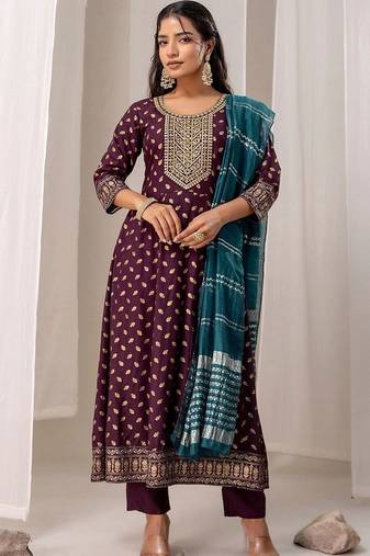 Women Ethnic Motifs Printed Regular Kurta with Trousers & With Dupatta