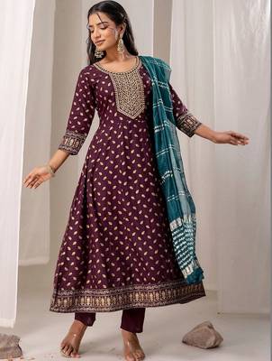 Women Ethnic Motifs Printed Regular Kurta with Trousers & With Dupatta 3
