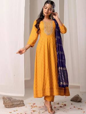Women Ethnic Motifs Printed Regular Thread Work Kurta with Trousers & With Dupatta 6