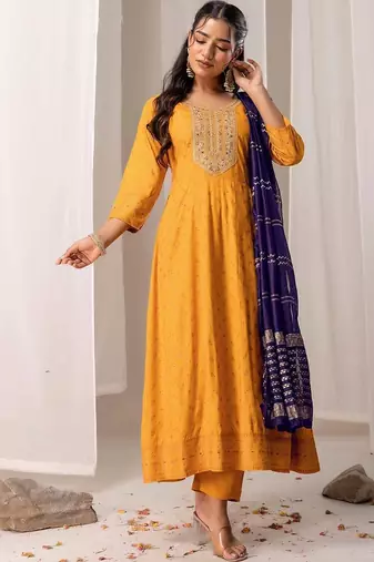 Women Ethnic Motifs Printed Regular Thread Work Kurta with Trousers & With Dupatta