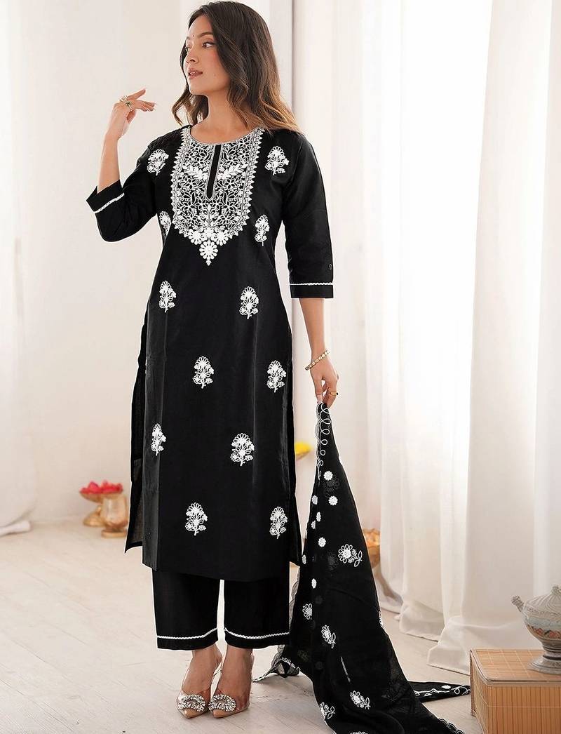 Women Ethnic Motifs Embroidered Regular Thread Work Pure Cotton Kurta with Trousers & With Dupatta