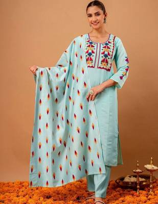 Women Ethnic Motifs Embroidered Regular Thread Work Kurta with Trousers & With Dupatta 1