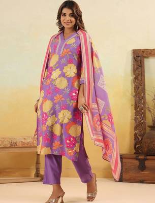 Women Floral Printed Regular Pure Silk Kurta with Trousers & With Dupatta 6