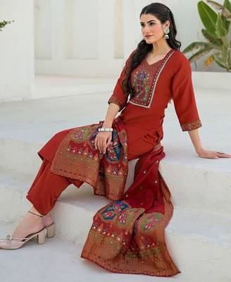 Women Ethnic Motifs Embroidered Regular Thread Work Kurta with Trousers & With Dupatta 4