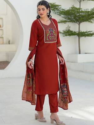 Women Ethnic Motifs Embroidered Regular Thread Work Kurta with Trousers & With Dupatta 6