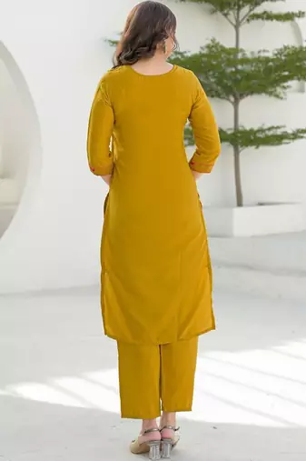 Women Ethnic Motifs Embroidered Regular Kurta with Trousers & With Dupatta