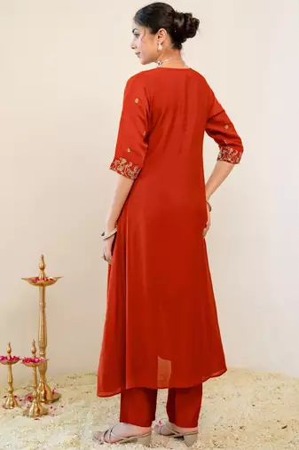 Women Ethnic Motifs Embroidered Empire Thread Work Kurta with Trousers & With Dupatta