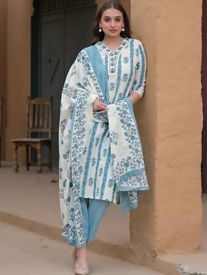 Women Floral Printed Regular Kurta with Trousers & With Dupatta 5