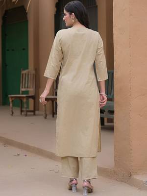 Ethnic Motifs Embroidered Regular Thread Work Kurta with Trousers & With Dupatta 3