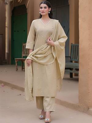 Ethnic Motifs Embroidered Regular Thread Work Kurta with Trousers & With Dupatta 7