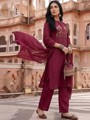 Women Ethnic Motifs Embroidered Regular Thread Work Kurta with Trousers & With Dupatta 5