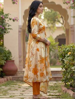 Women Floral Printed Regular Thread Work Kurta with Trousers & With Dupatta 4