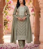 Women Ethnic Motifs Embroidered Regular Thread Work Kurta with Trousers & With Dupatta