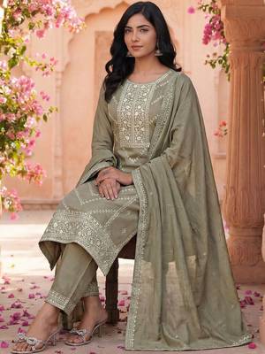 Women Ethnic Motifs Embroidered Regular Thread Work Kurta with Trousers & With Dupatta 7