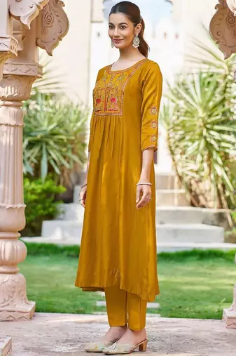 Women Ethnic Motifs Embroidered Empire Thread Work Kurta with Trousers & With Dupatta