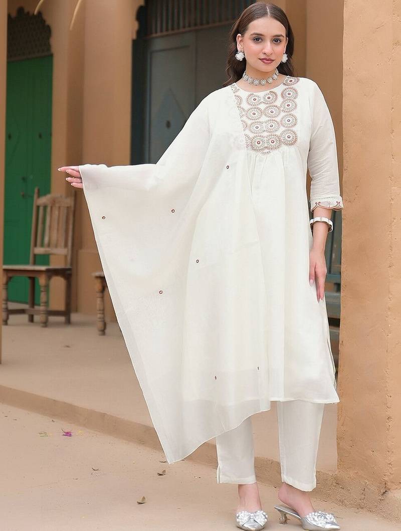 Women Ethnic Motifs Embroidered Empire Thread Work Chanderi Silk Kurta with Trousers & With Dupatta