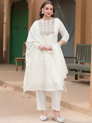 Women Ethnic Motifs Embroidered Empire Thread Work Chanderi Silk Kurta with Trousers & With Dupatta 6