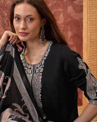 Women Ethnic Motifs Embroidered Regular Thread Work Kurta with Palazzos & With Dupatta 4