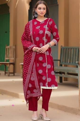 Women Ethnic Motifs Printed Regular Kurta with Trousers & With Dupatta