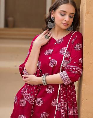 Women Ethnic Motifs Printed Regular Kurta with Trousers & With Dupatta 2