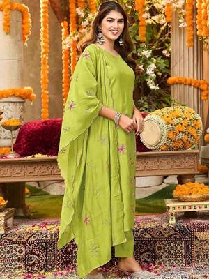 Women Embroidered Regular Kurta with Trousers & With Dupatta 5