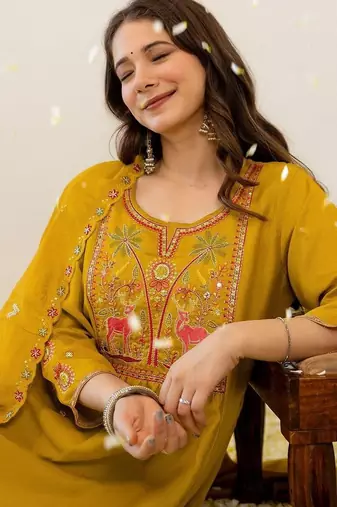 Women Embroidered Regular Kurta with Trousers & With Dupatta