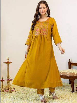 Women Embroidered Regular Kurta with Trousers & With Dupatta 7