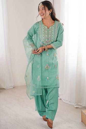 Women Embroidered Regular Kurta with Trousers & With Dupatta