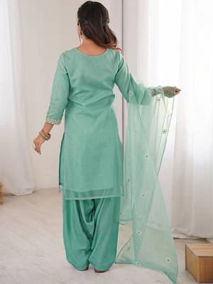 Women Embroidered Regular Kurta with Trousers & With Dupatta 3