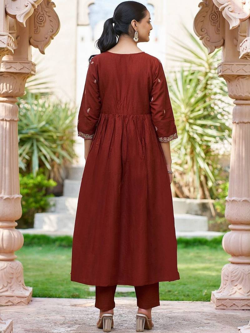 Women Embroidered Regular Pure Cotton Kurta with Trousers & With Dupatta