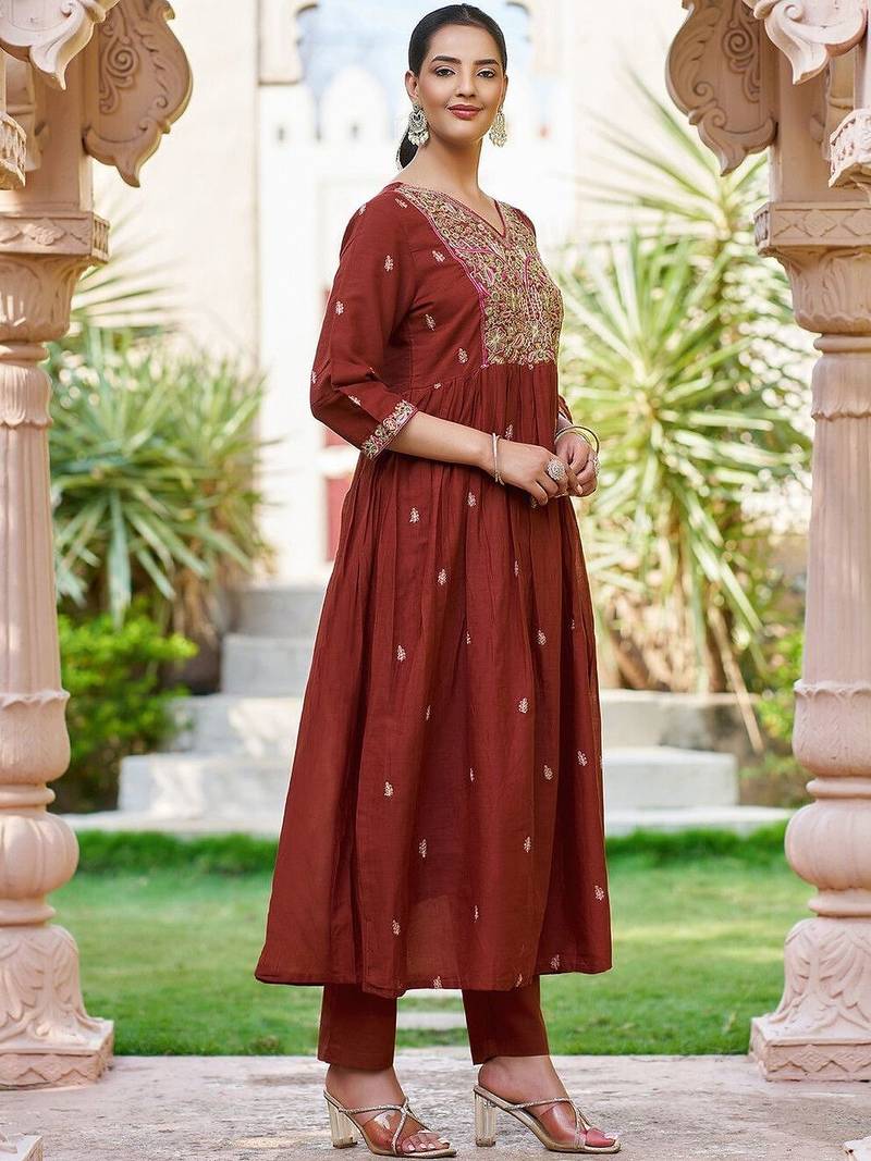 Women Embroidered Regular Pure Cotton Kurta with Trousers & With Dupatta