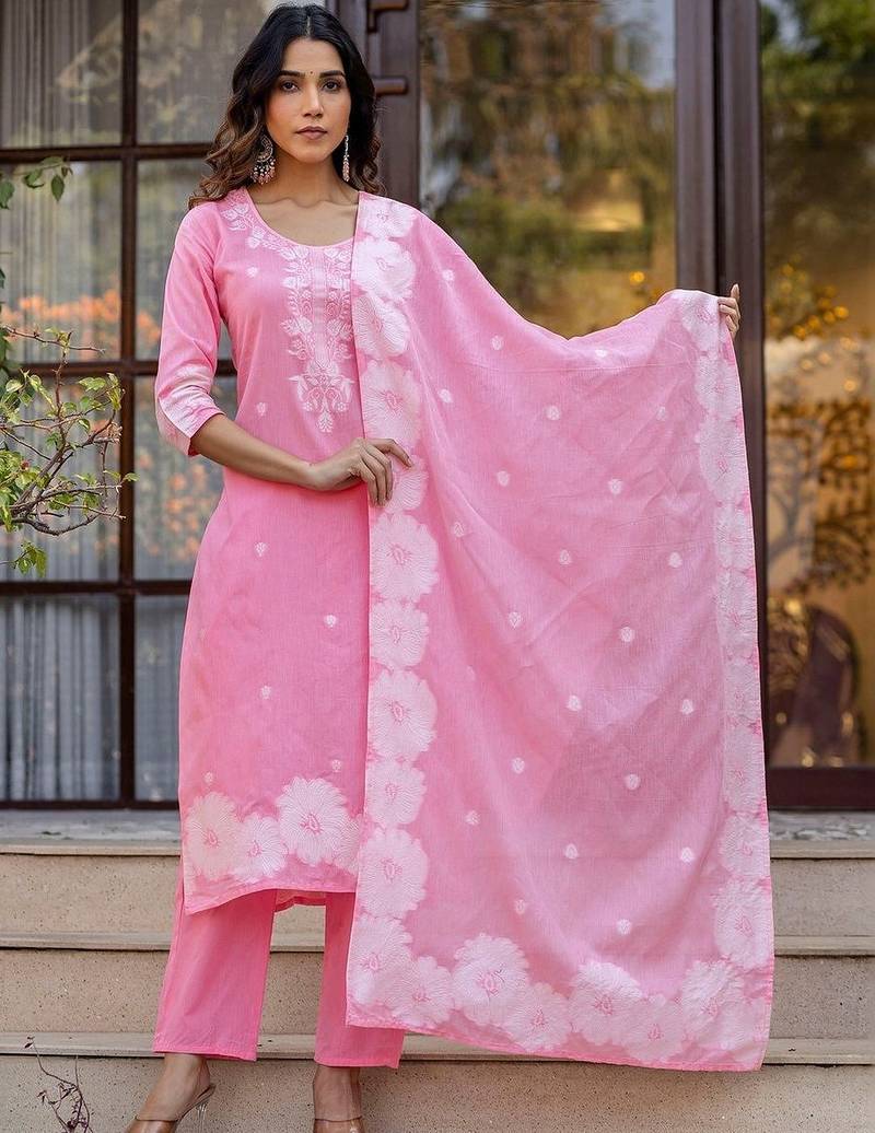 Women Regular Kurta with Pyjamas & With Dupatta