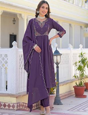 Women Regular Kurta with Pyjamas & With Dupatta 2